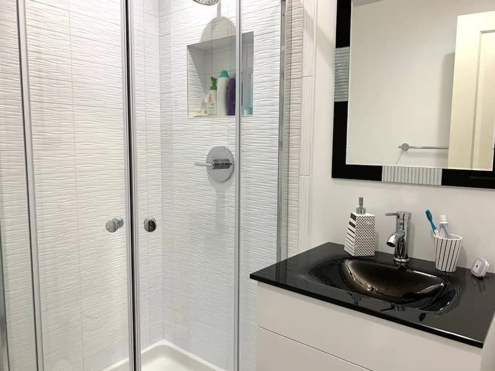 Harbor Home - Image 22