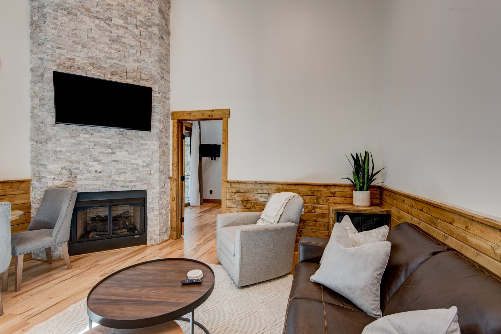 Hawks Ridge - Image 10