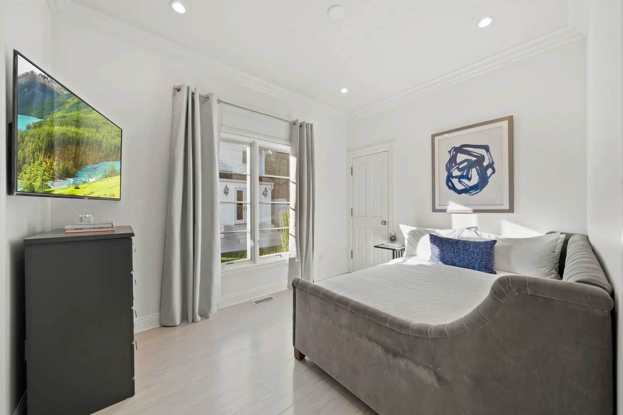 Hearst Estate - Image 26