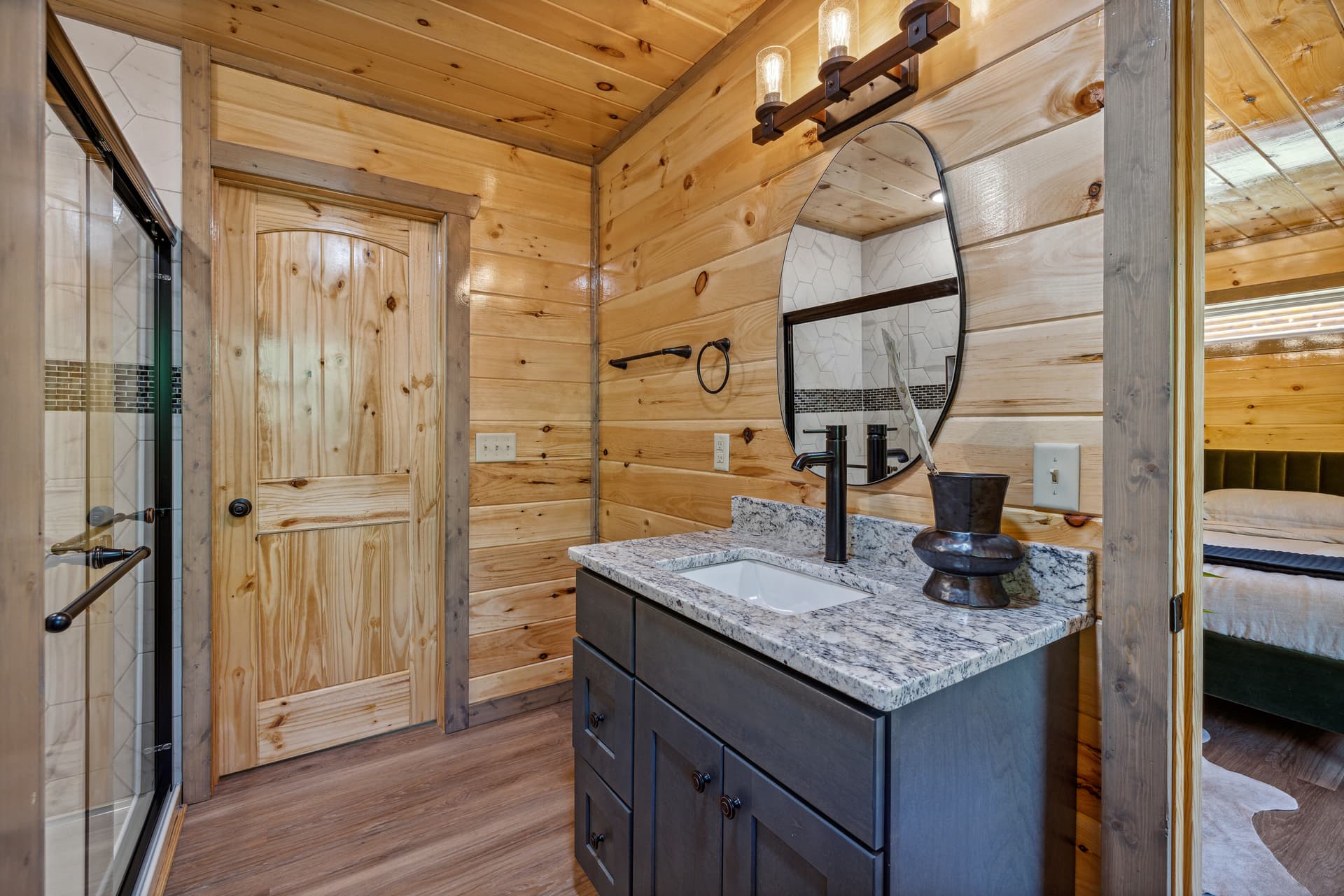 Heavenly Cabin - Image 13