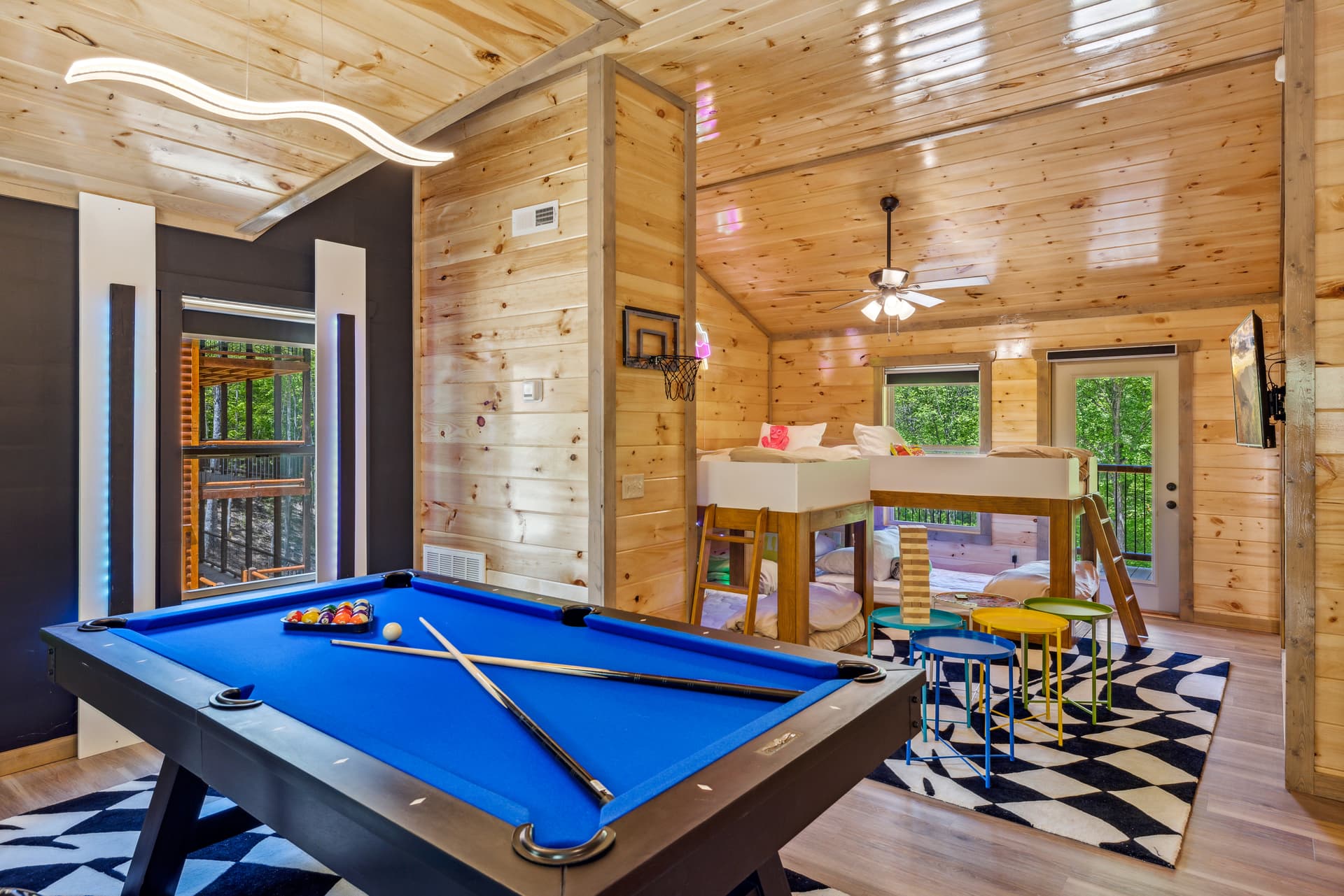 Heavenly Cabin - Image 19