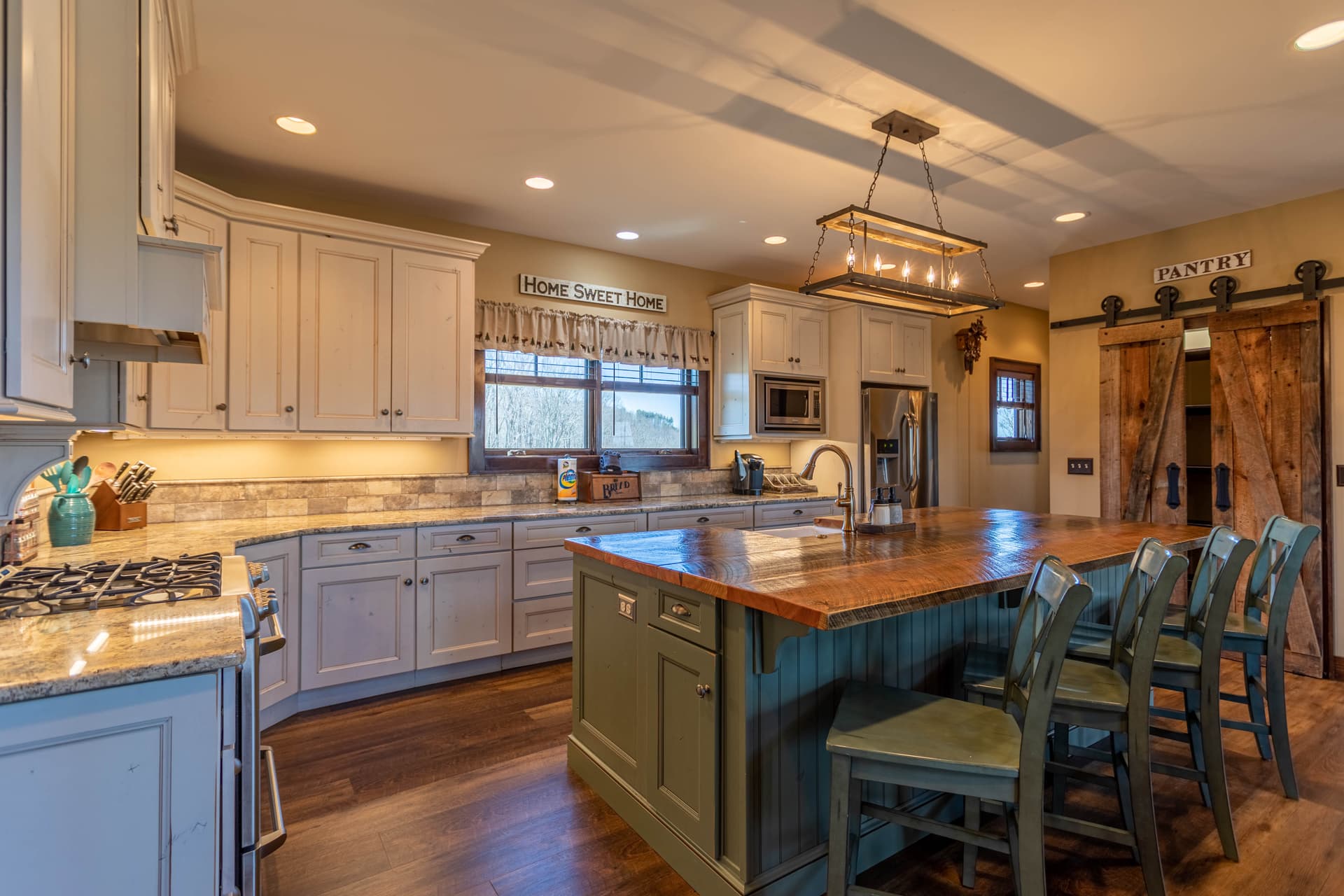 Heritage Lodge Home - Image 5