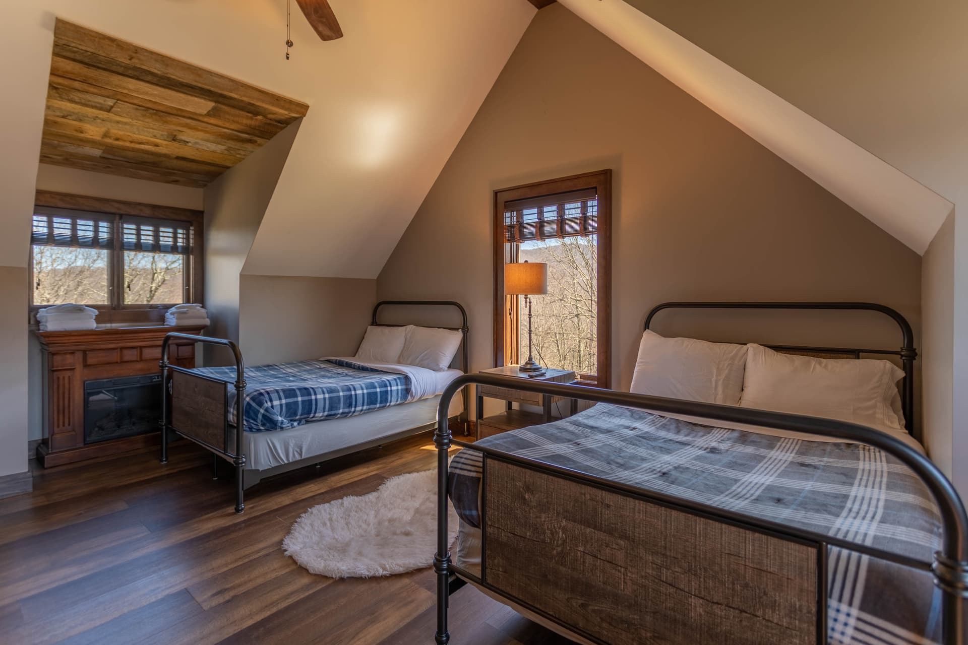 Heritage Lodge Home - Image 20