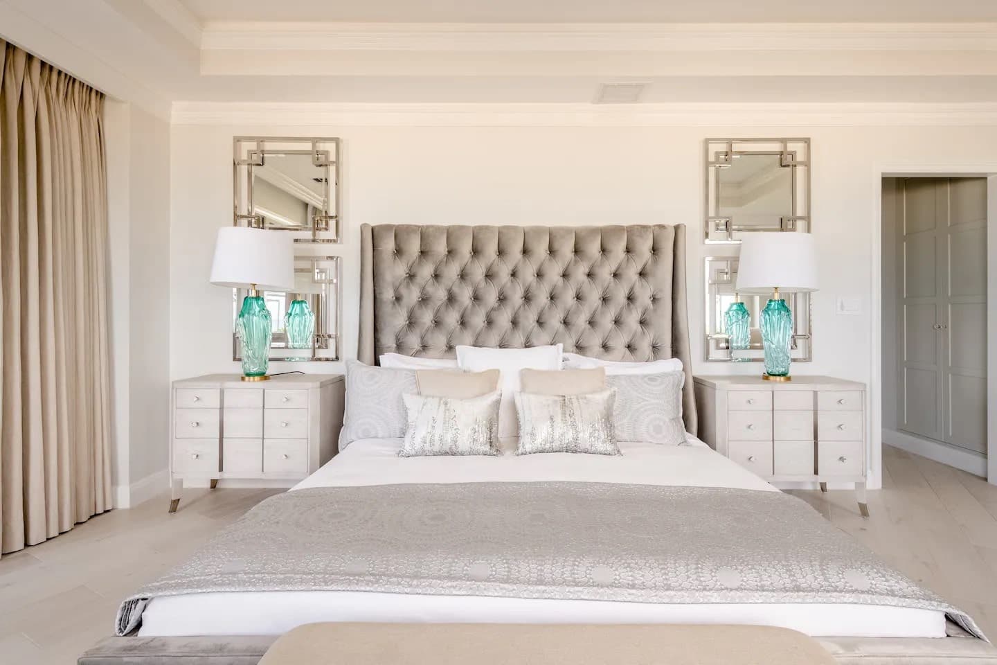 Ritz-Carlton Residence #107 - Image 4