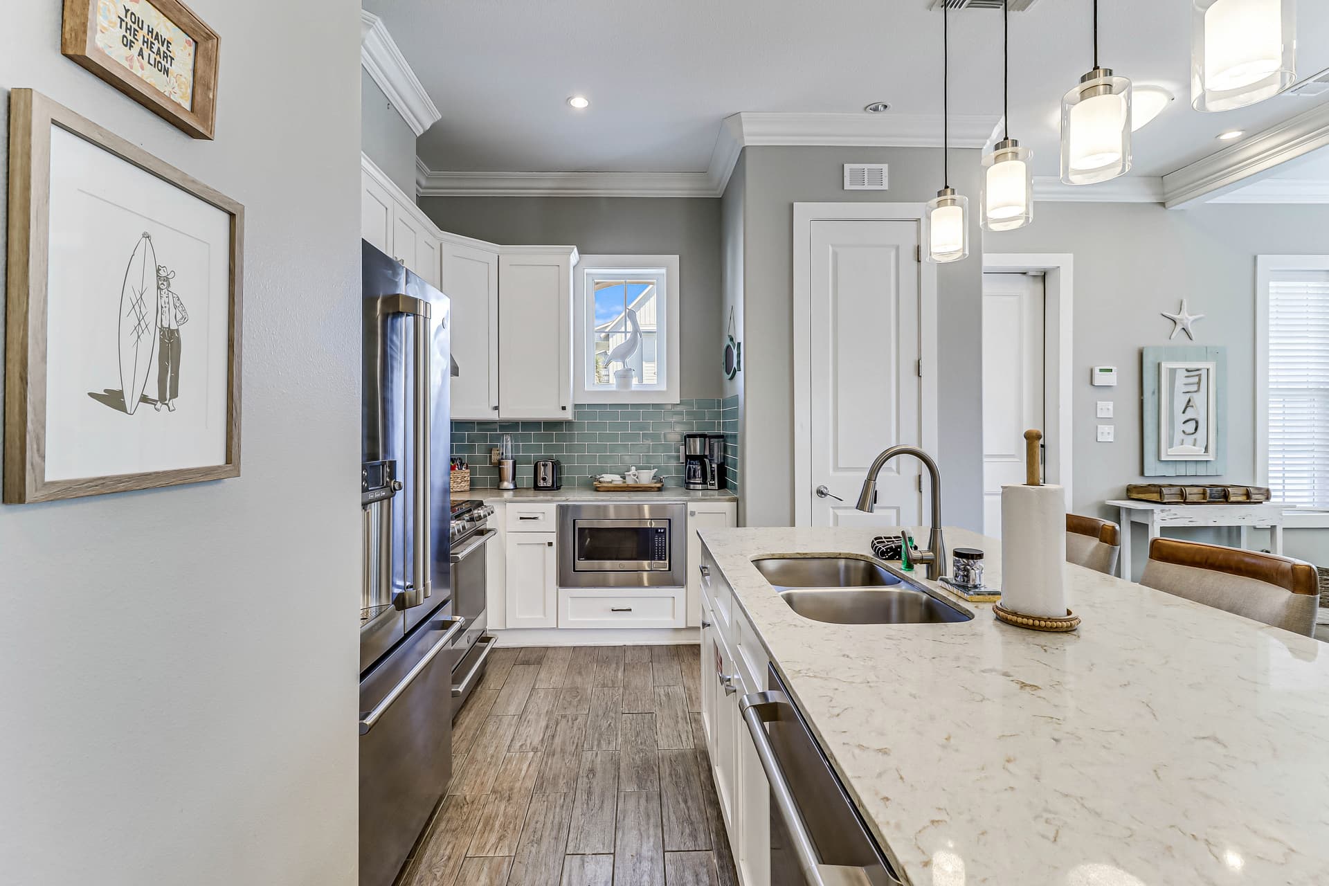 Blue Sea Gate Residence - Image 7