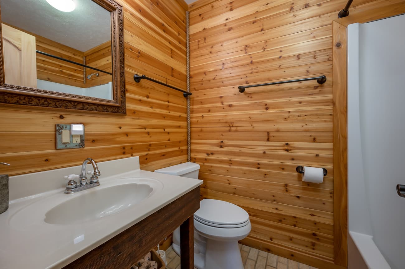 Hickory Hideaway - Image 36