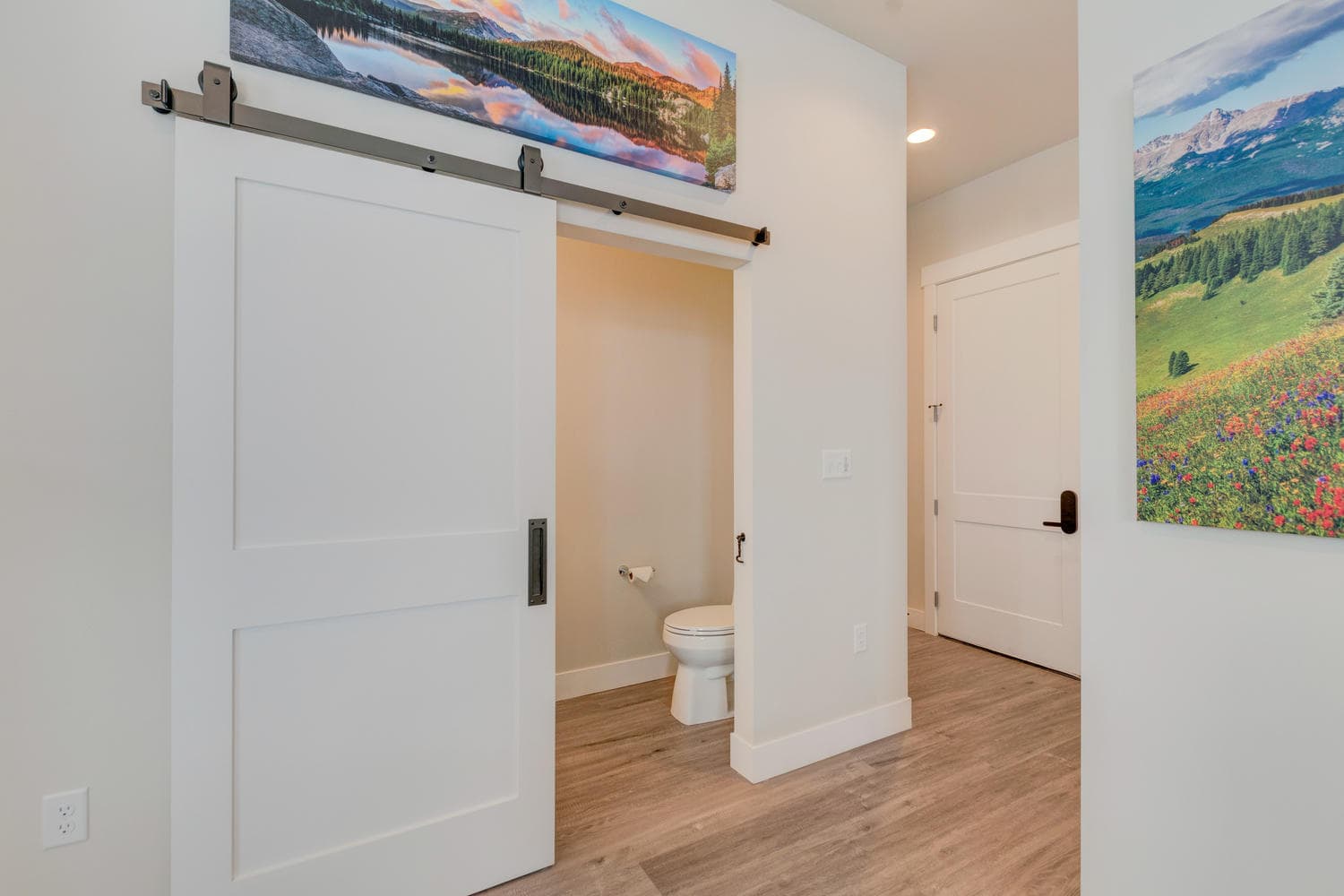 Hideaway Station Loft #14 - Image 10