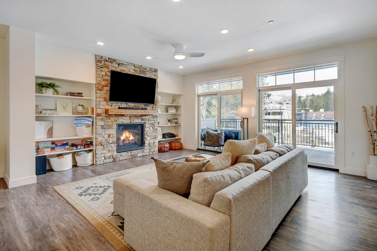 Hideaway Station Loft #106 - Image 4