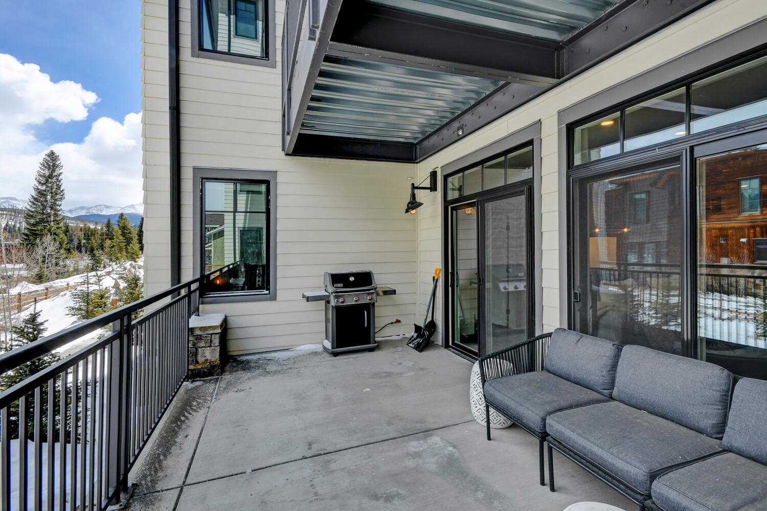 Hideaway Station Loft #106 - Image 25