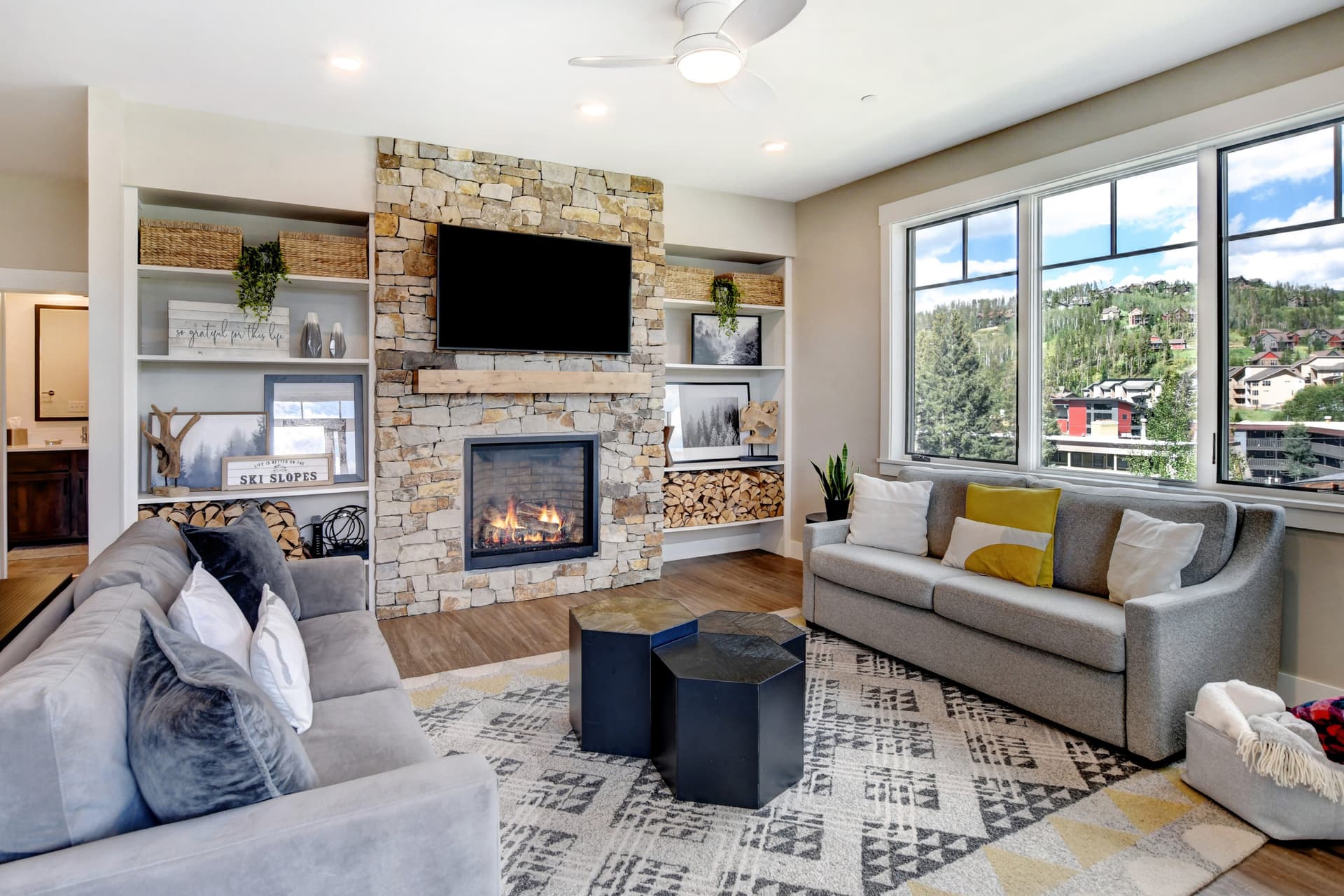 Hideaway Station Loft #307