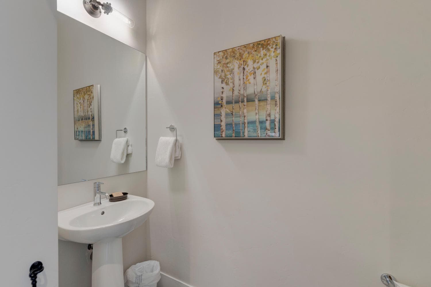 Hideaway Station Loft #6 - Image 20