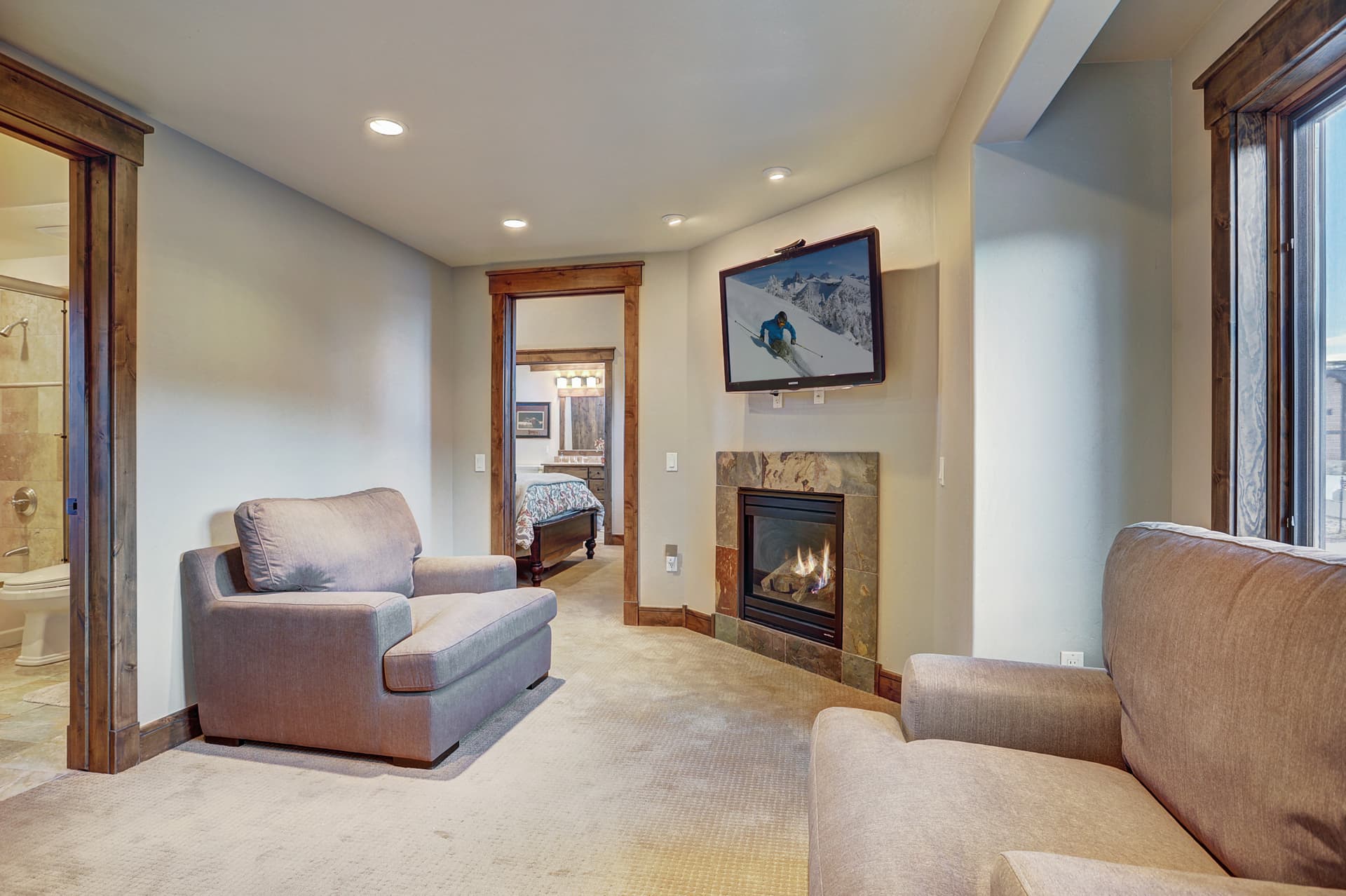 Lone Star Lodge - Image 35