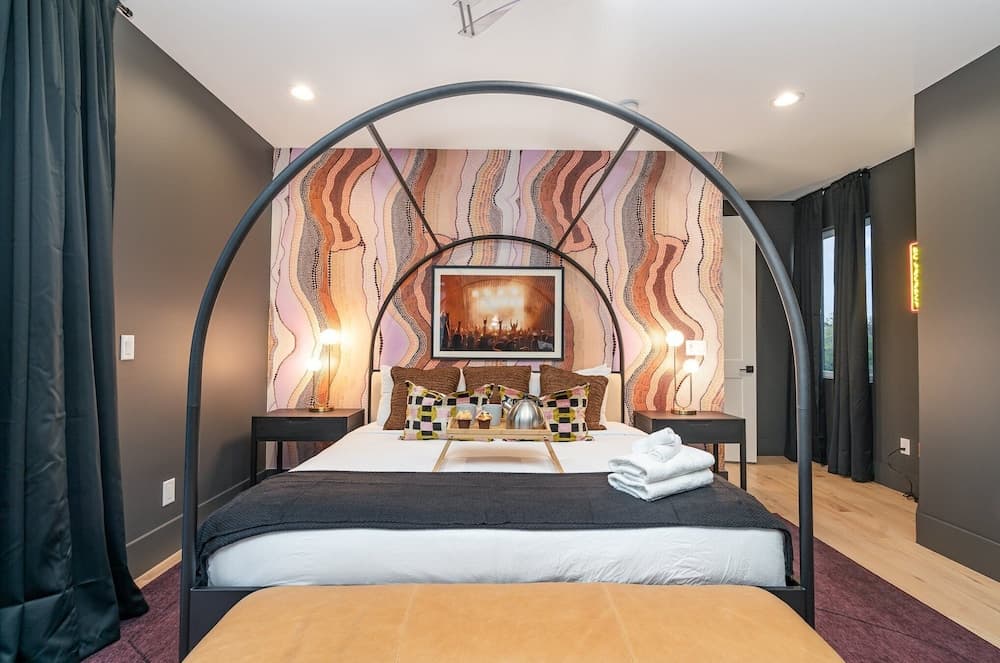 High Note - Image 14