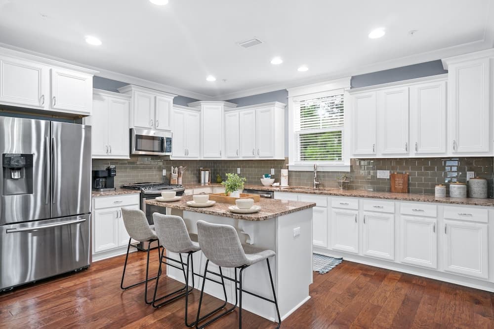 Shoreline Beach House - Image 5