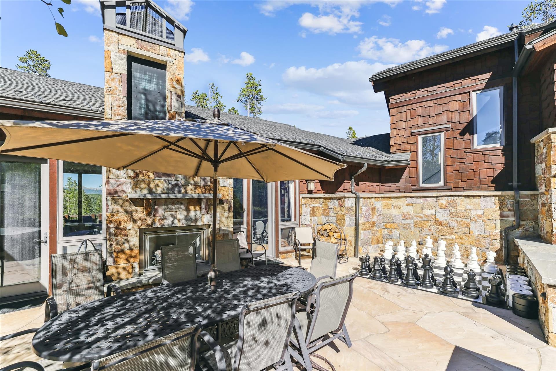 Highlands Hideaway - Image 41