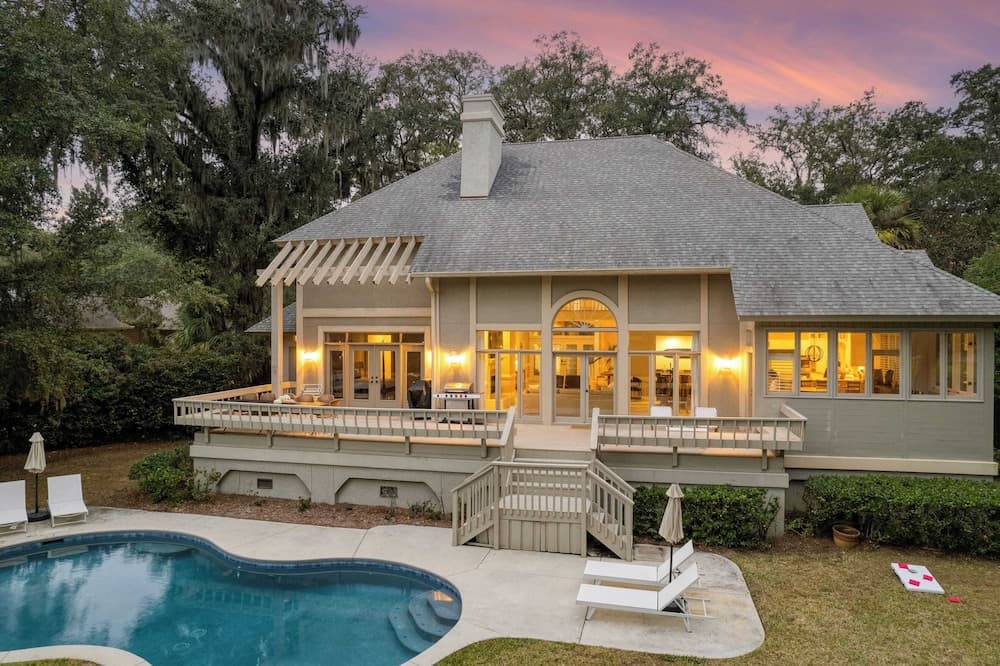 Hilton Ivory - Image 41