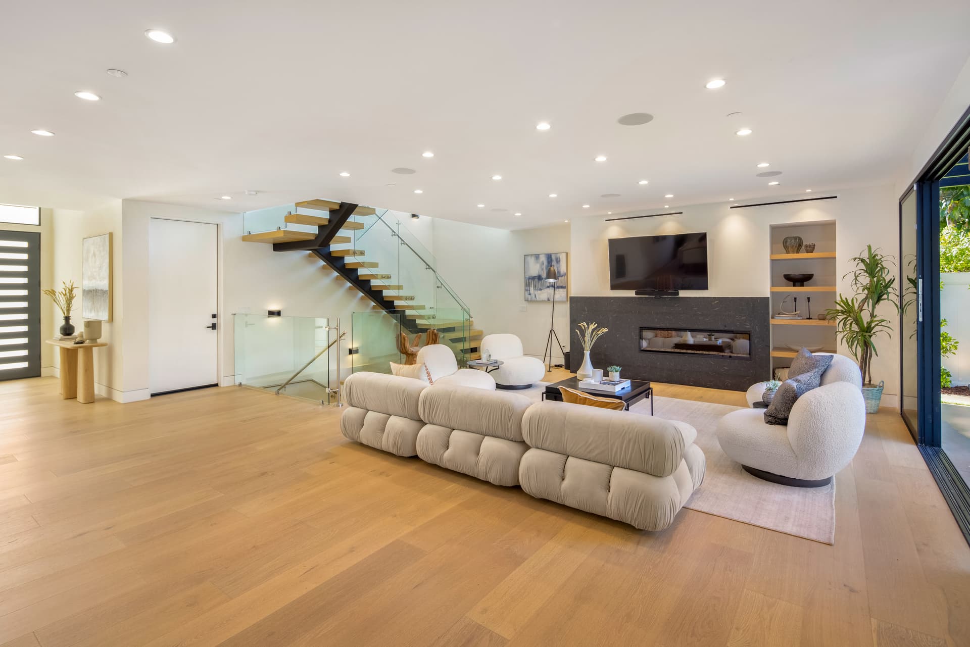 Waring Villa - Image 8