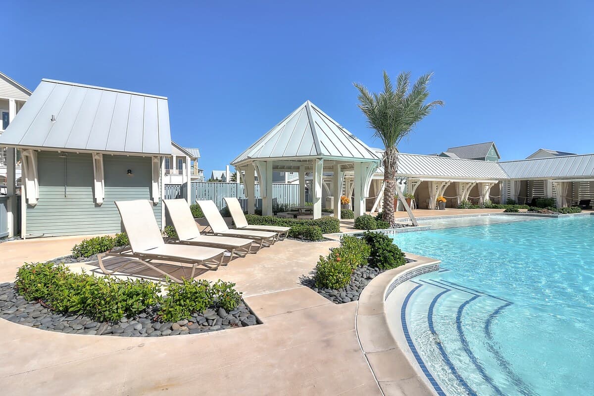 Perfect Pelican House - Image 28