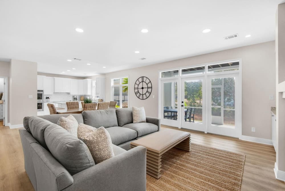 Holiday Everyday - Image 4