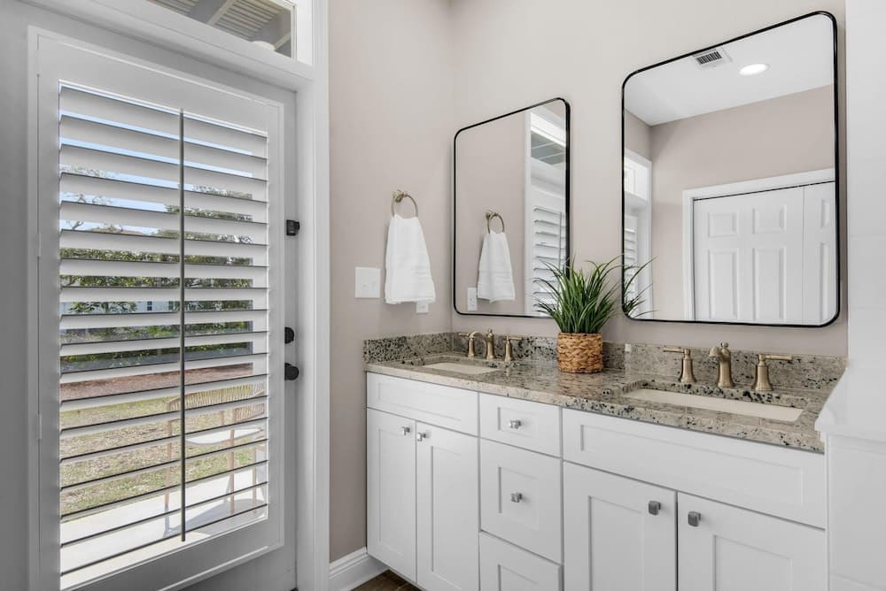 Holiday Everyday - Image 30