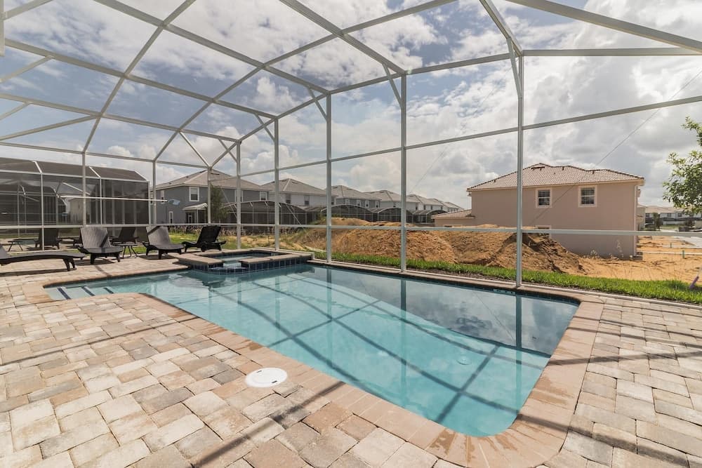 Holiday Retreat - Image 24