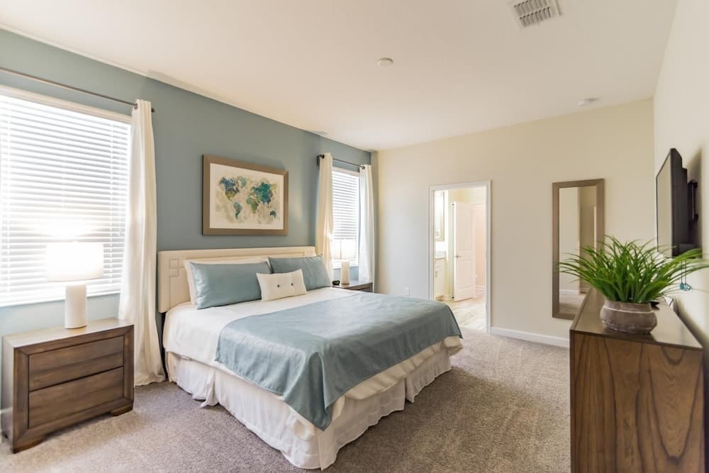 Holiday Retreat - Image 14