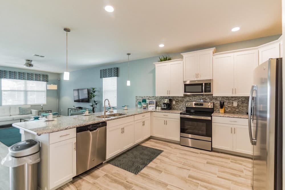 Holiday Retreat - Image 9