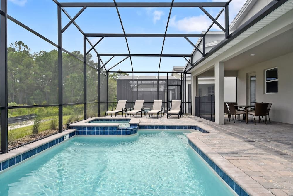 Sunset Oasis in Storey Lake - Image 2