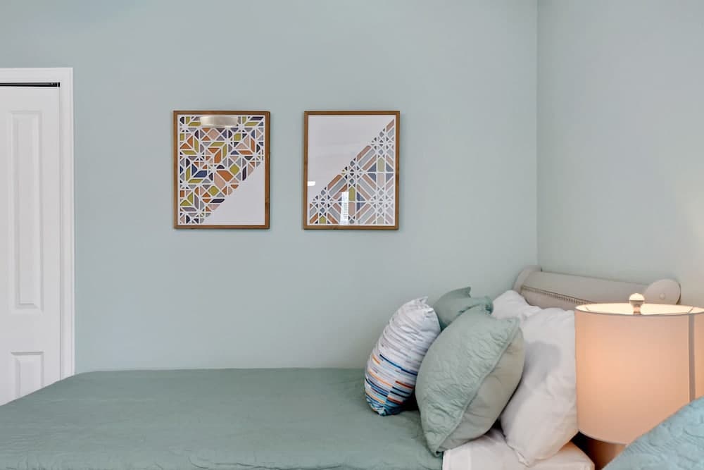 Sunset Oasis in Storey Lake - Image 27