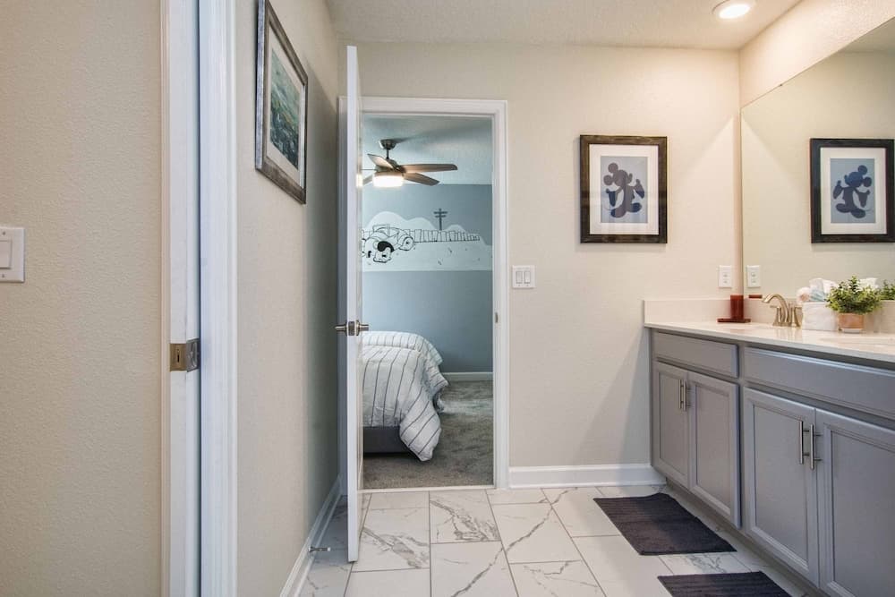 Sunset Oasis in Storey Lake - Image 37