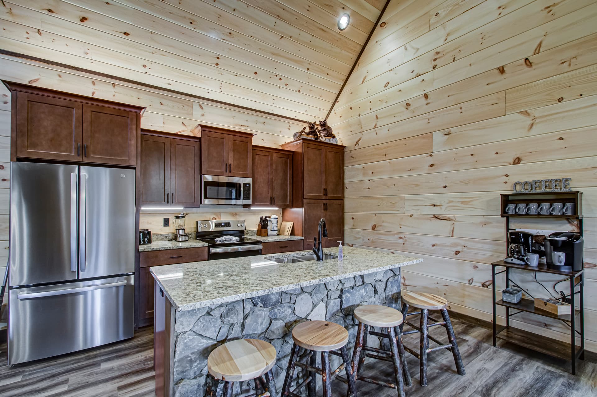 Honey Bear Hill - Image 2