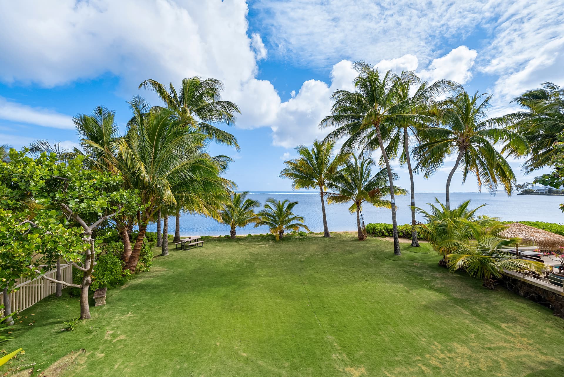 Honolulu Beachfront Retreat - Image 3