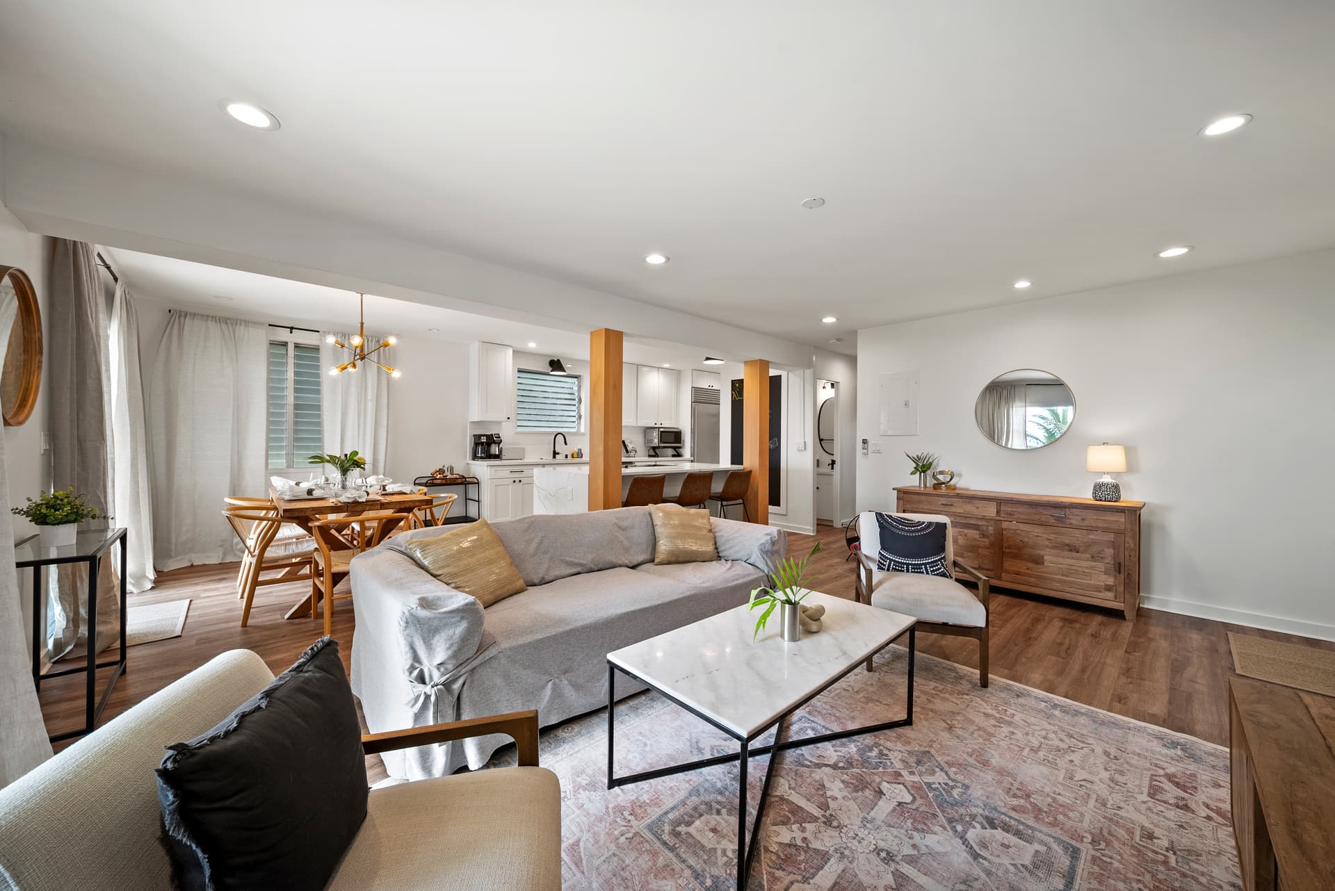 Honolulu Beachfront Retreat - Image 6