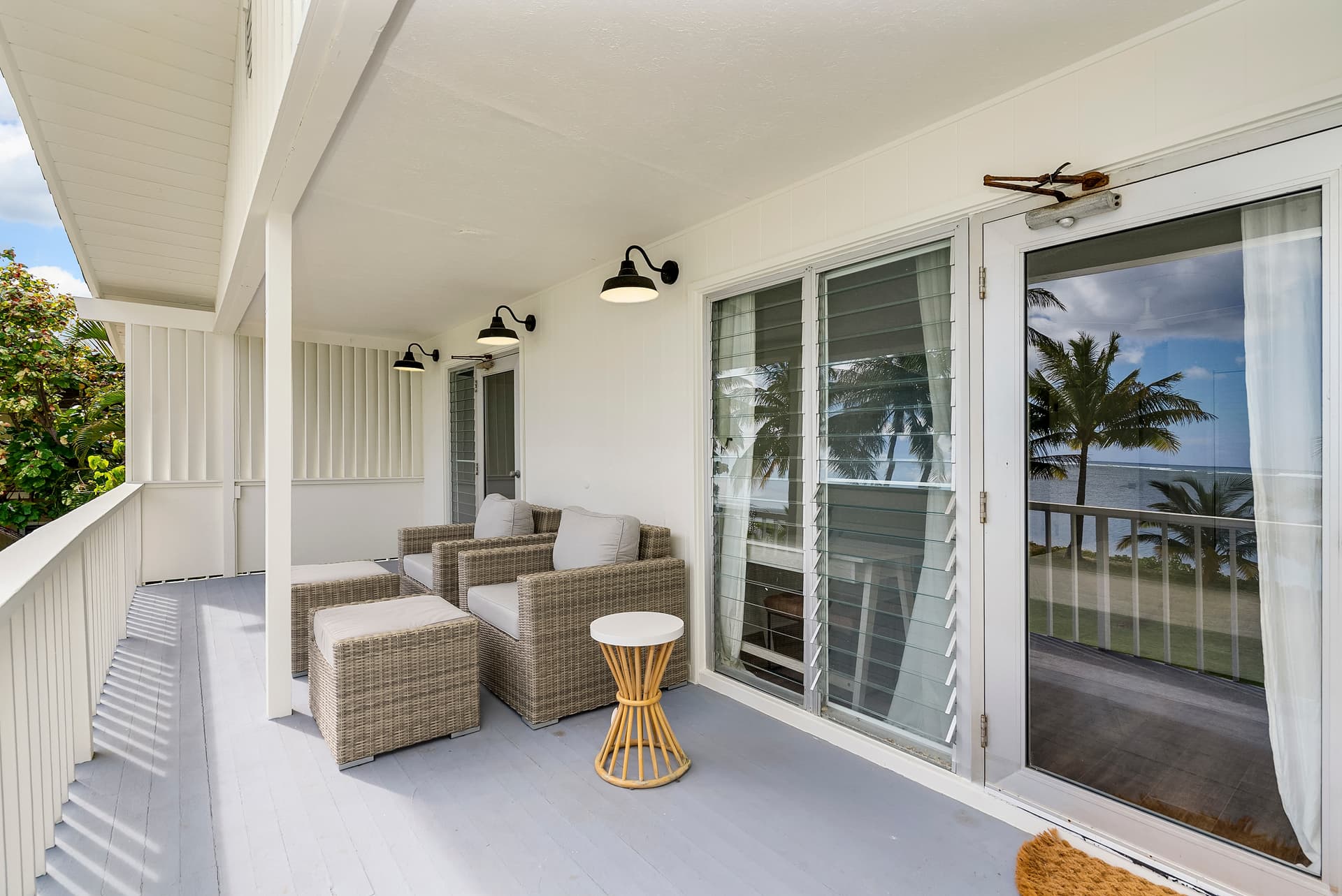 Honolulu Beachfront Retreat - Image 40