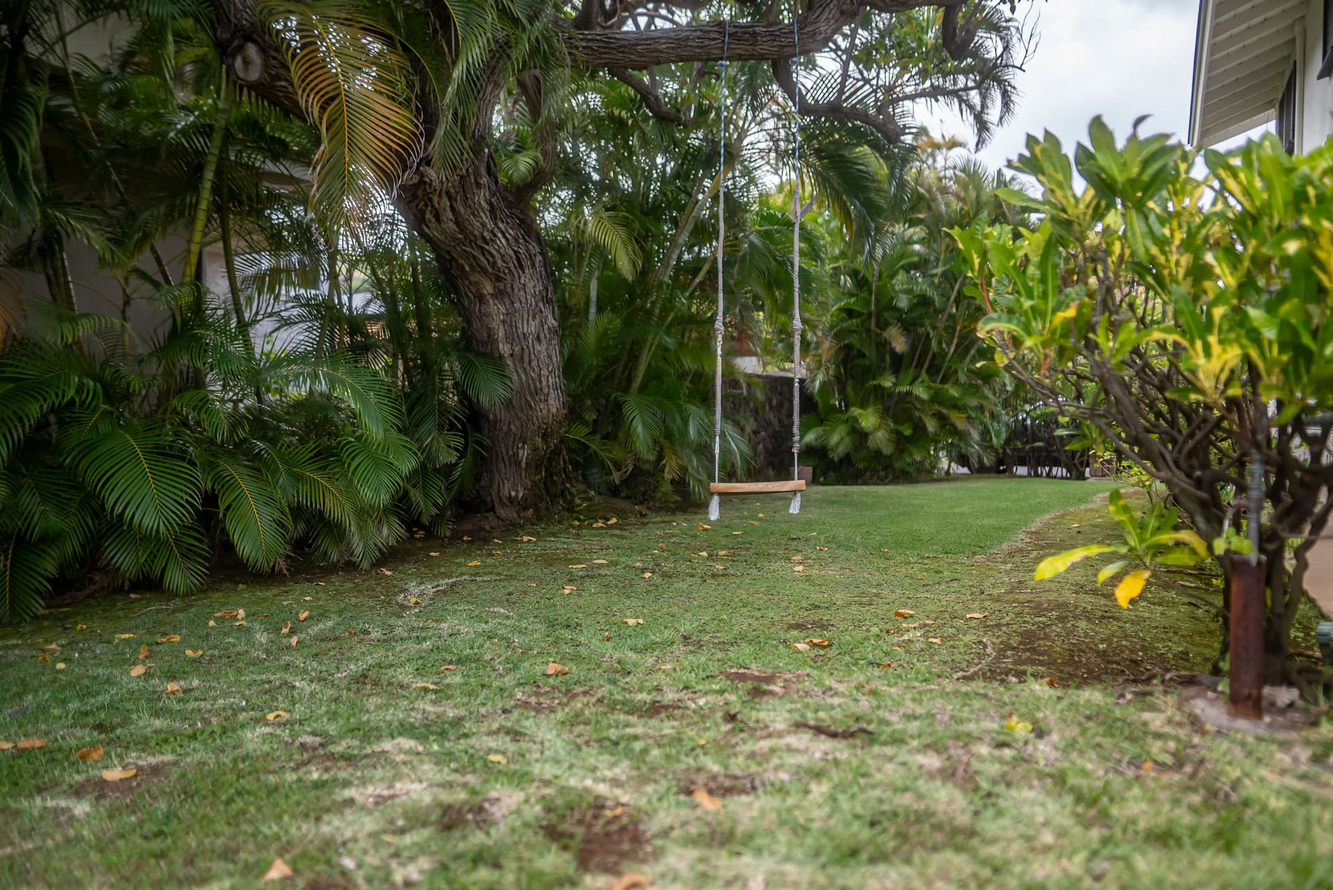 Honolulu Beachfront Retreat - Image 55