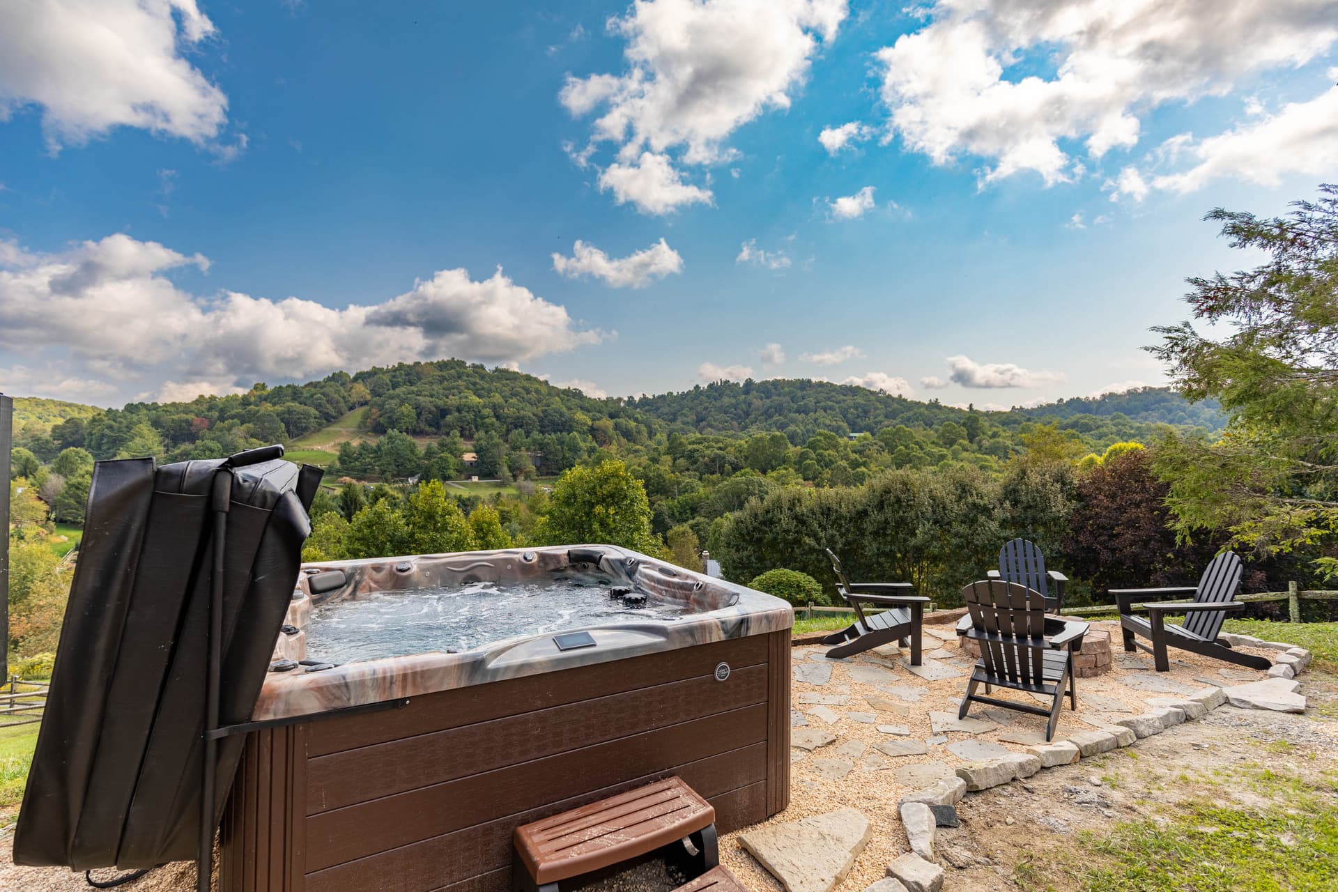 Horse Valley Lodge - Image 18