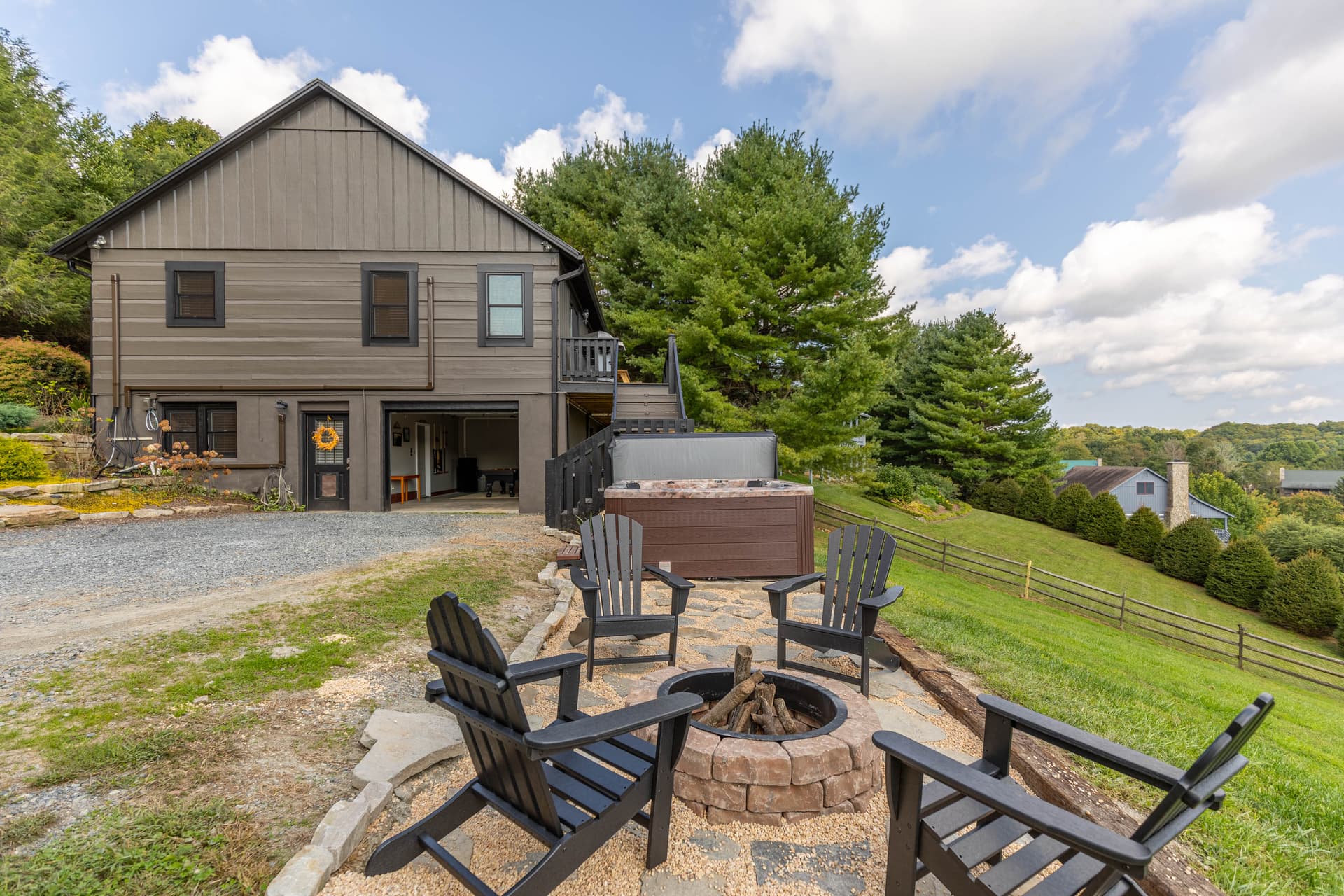 Horse Valley Lodge - Image 3