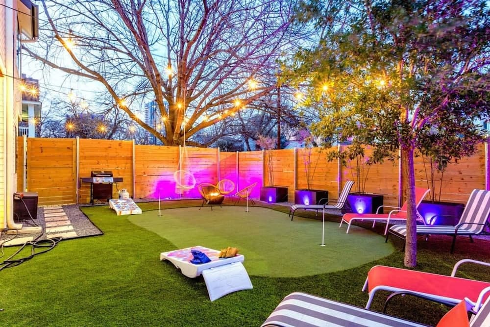 Hot Tub Club Retreat - Image 3