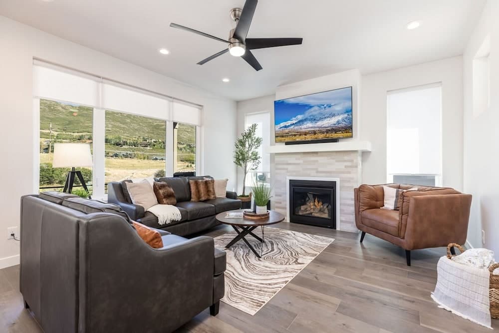 Summit Escape - Image 6