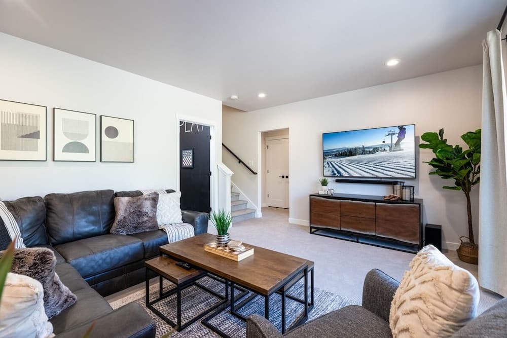 Summit Escape - Image 32