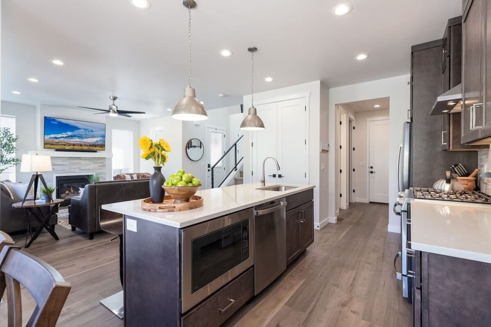 Summit Escape - Image 13