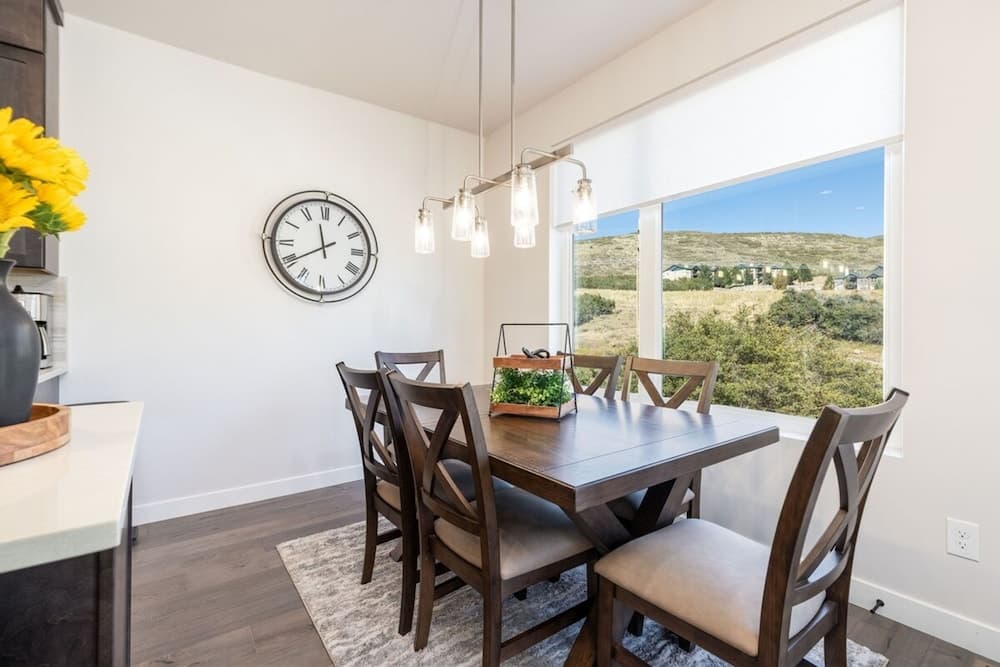 Summit Escape - Image 9