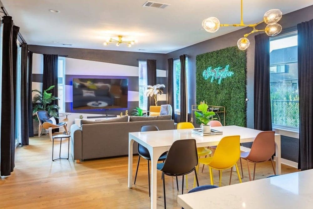 Time Machine Clubhouse - Image 12