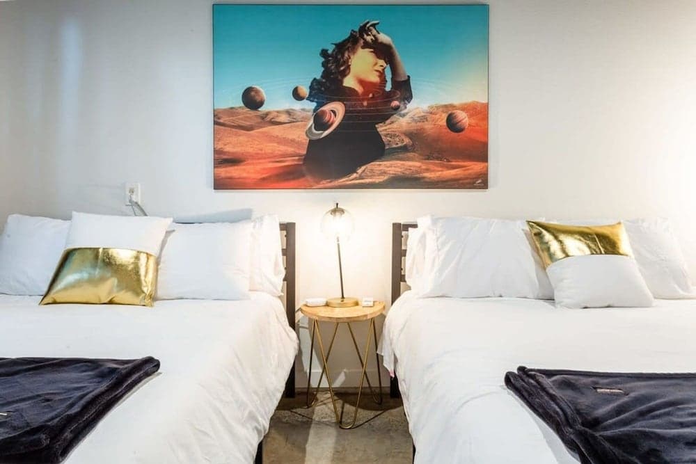 Time Machine Clubhouse - Image 20