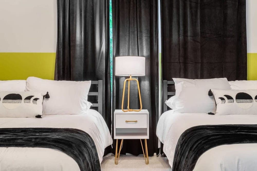 Time Machine Clubhouse - Image 24