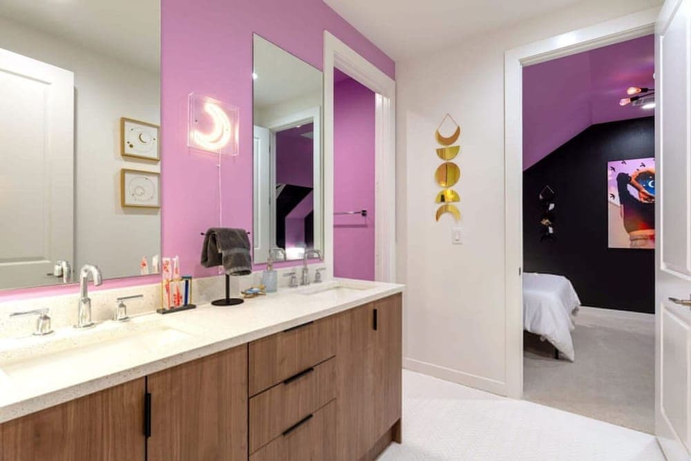 Time Machine Clubhouse - Image 32