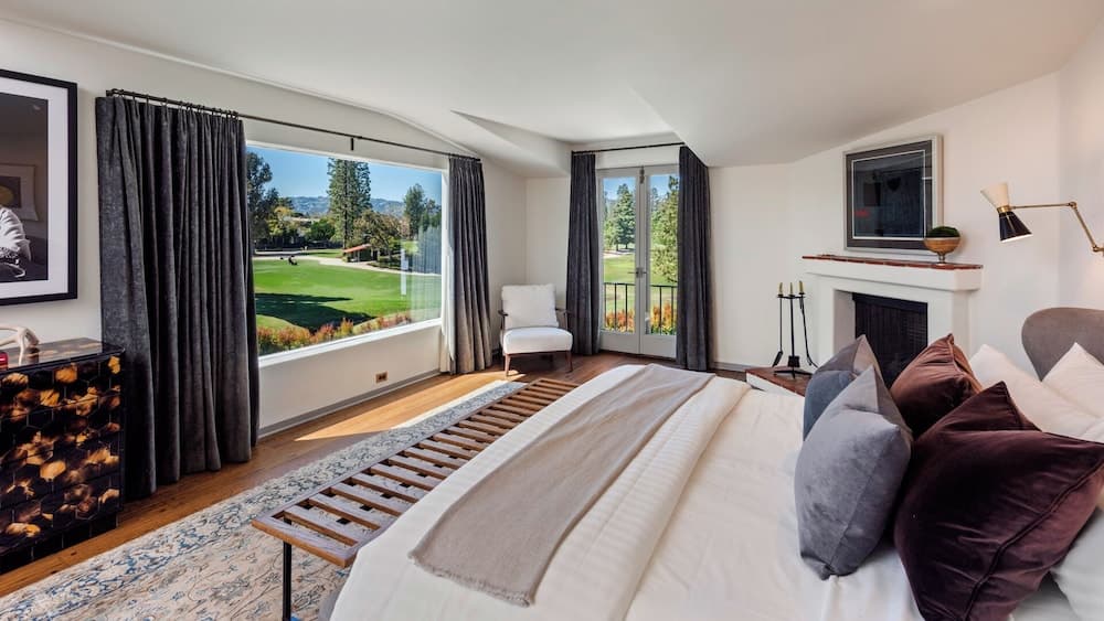 Howard Hughes Estate - Image 9