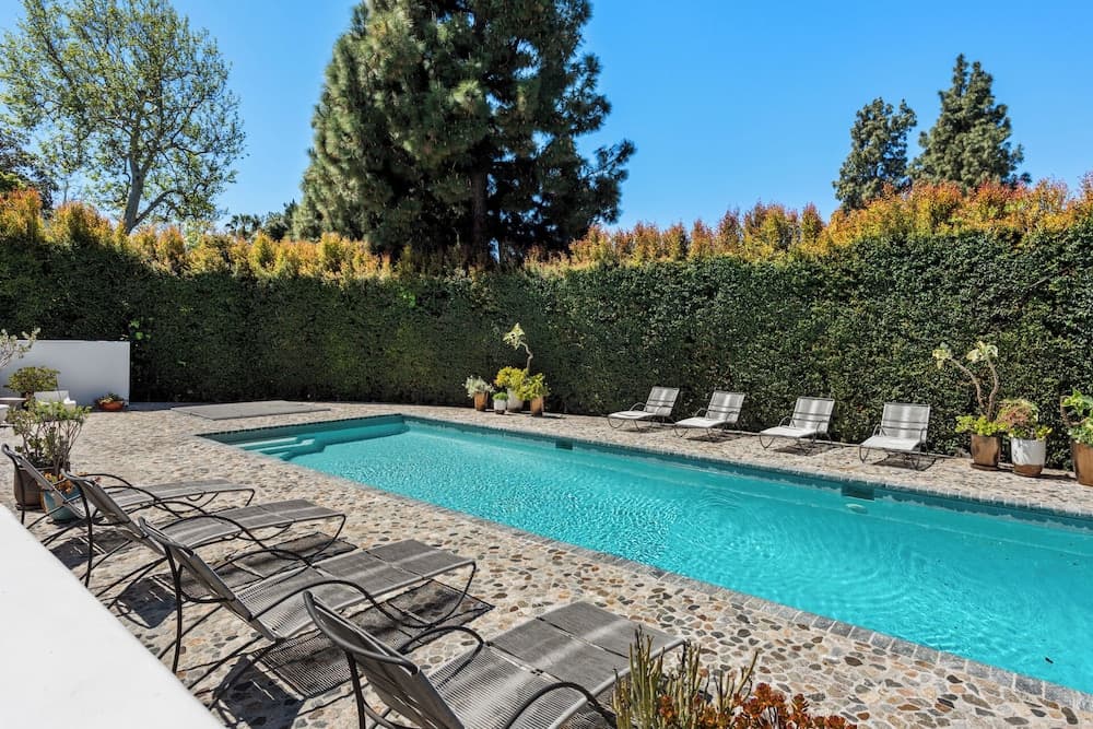 Howard Hughes Estate - Image 37