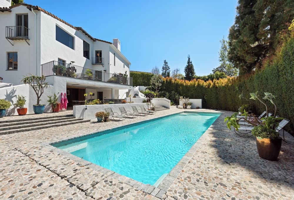 Howard Hughes Estate - Image 38