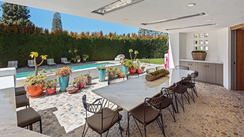 Howard Hughes Estate - Image 71